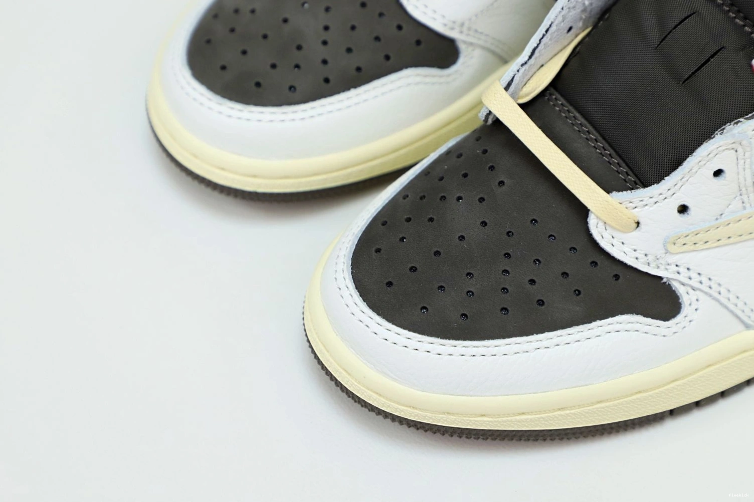 TRAVIS MOCHA OG REVERSE JORDAN SCOTT LOW AIR 1 X 0921